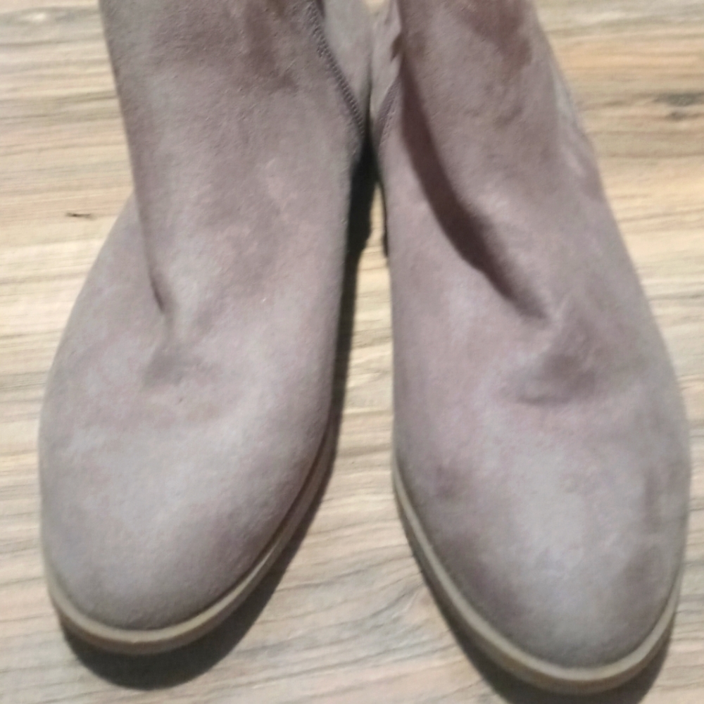 Ankle boots